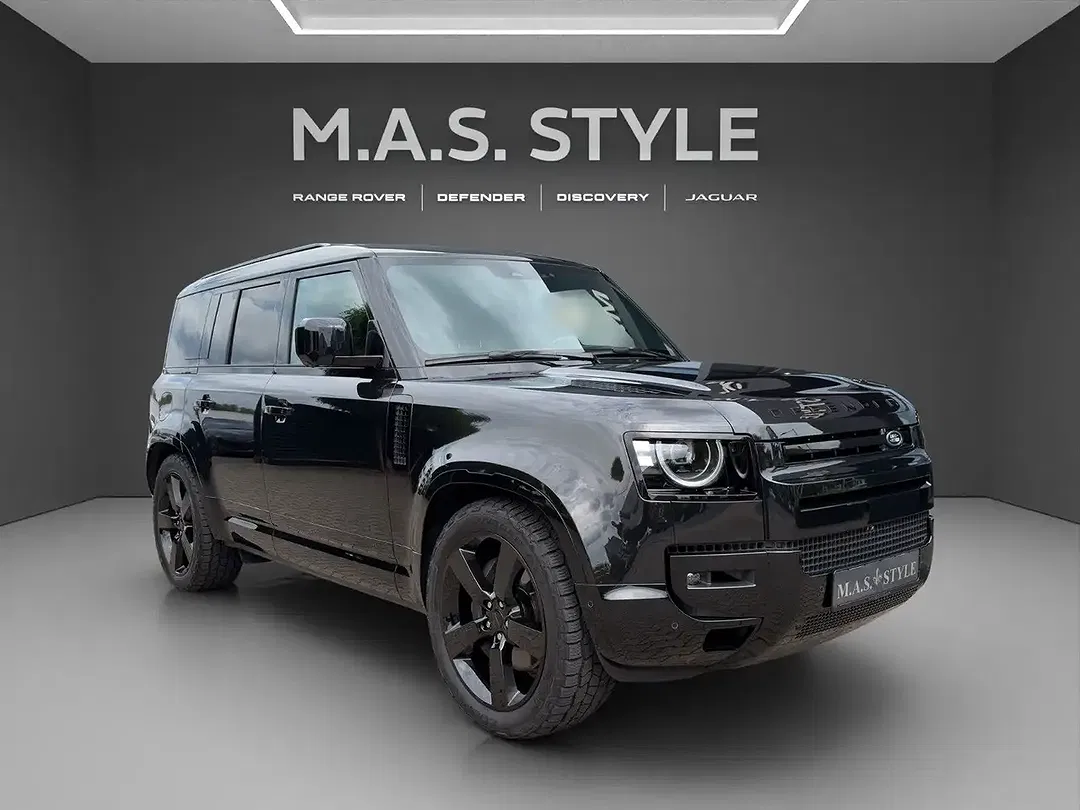 Land Rover Defender - Thumbnail 2