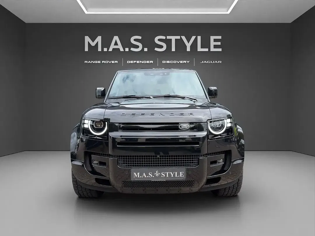 Land Rover Defender - Thumbnail 3
