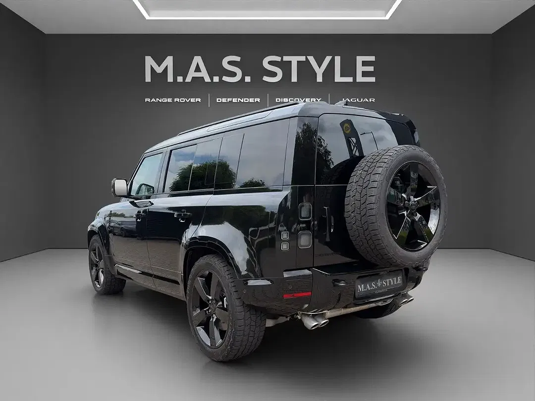 Land Rover Defender - Thumbnail 6