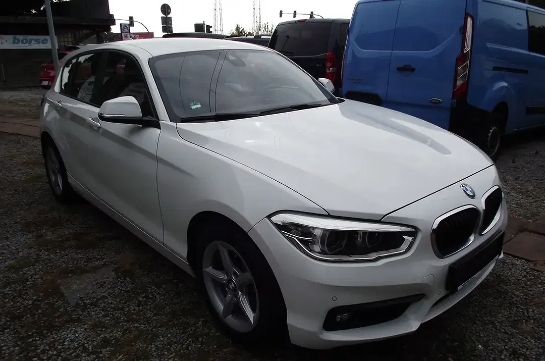 BMW 118 - Thumbnail 4