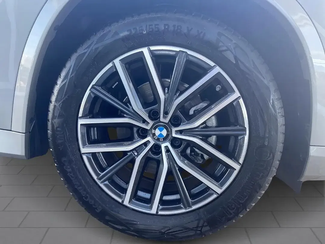 BMW X1 - Thumbnail 6