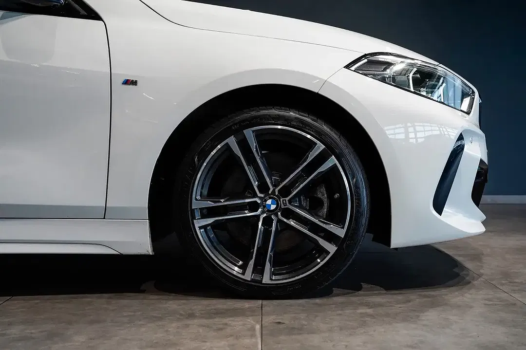 BMW 120 - Thumbnail 5