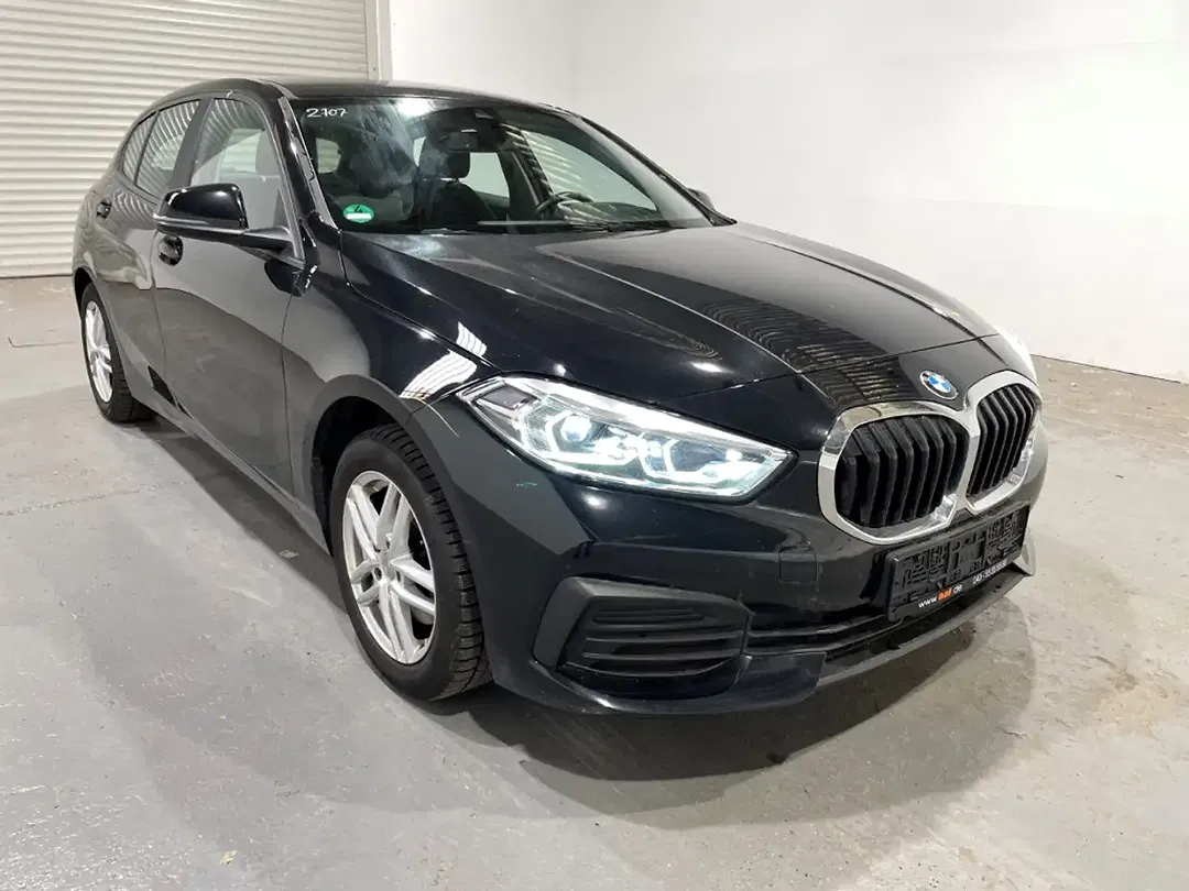 BMW 118 - Thumbnail 4