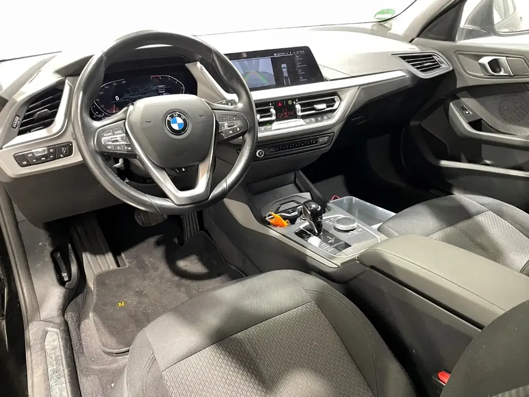 BMW 118 - Thumbnail 6