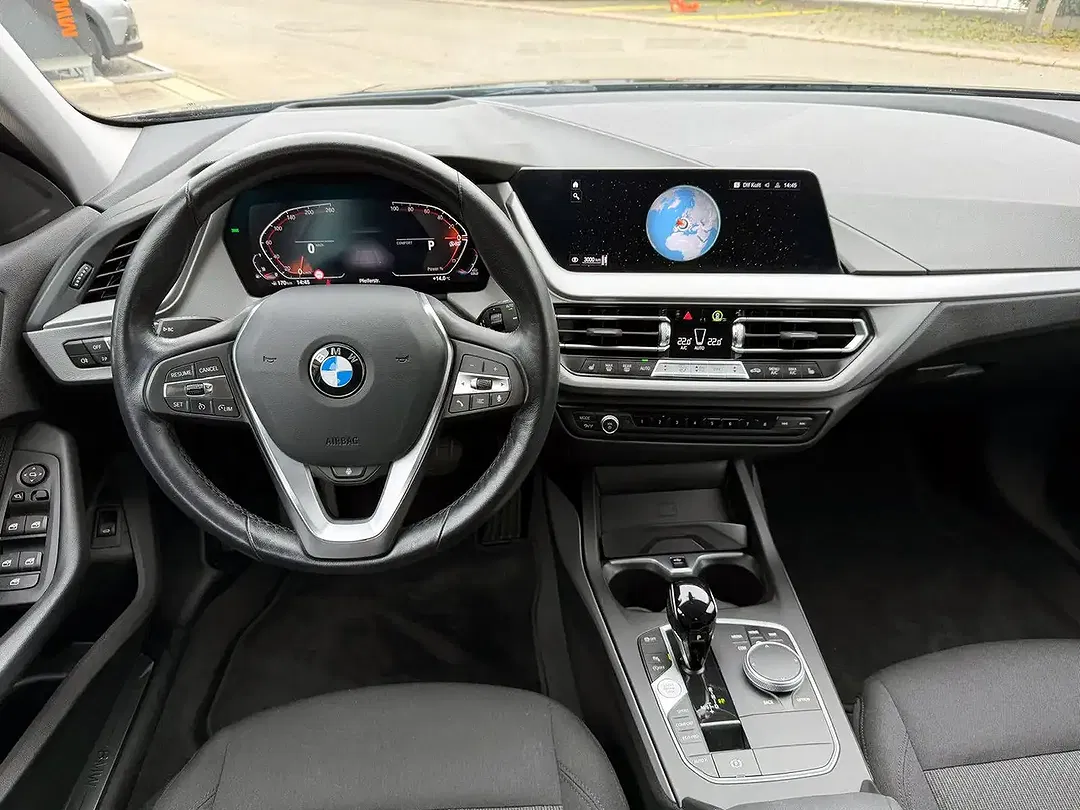 BMW 118 - Thumbnail 6