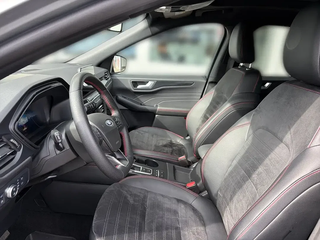 Ford Kuga - Thumbnail 8