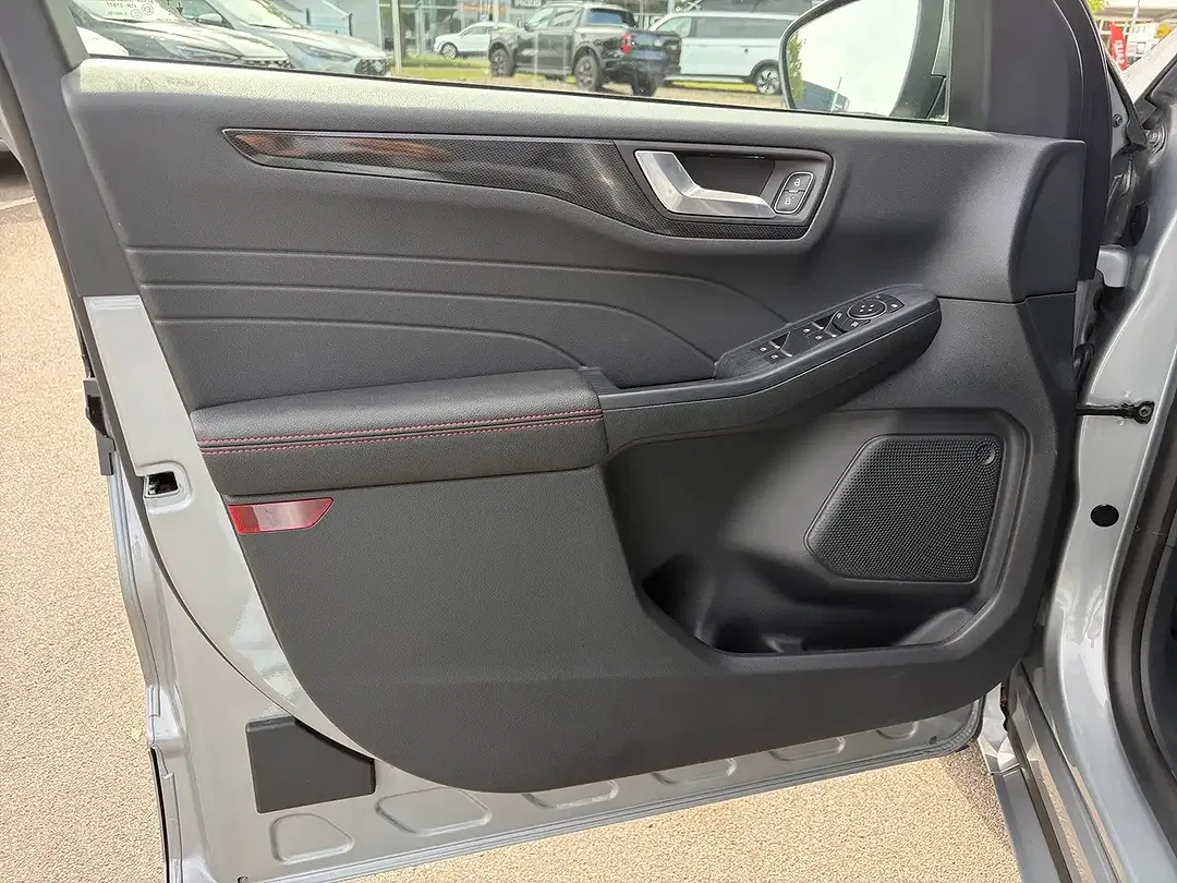 Ford Kuga - Thumbnail 9