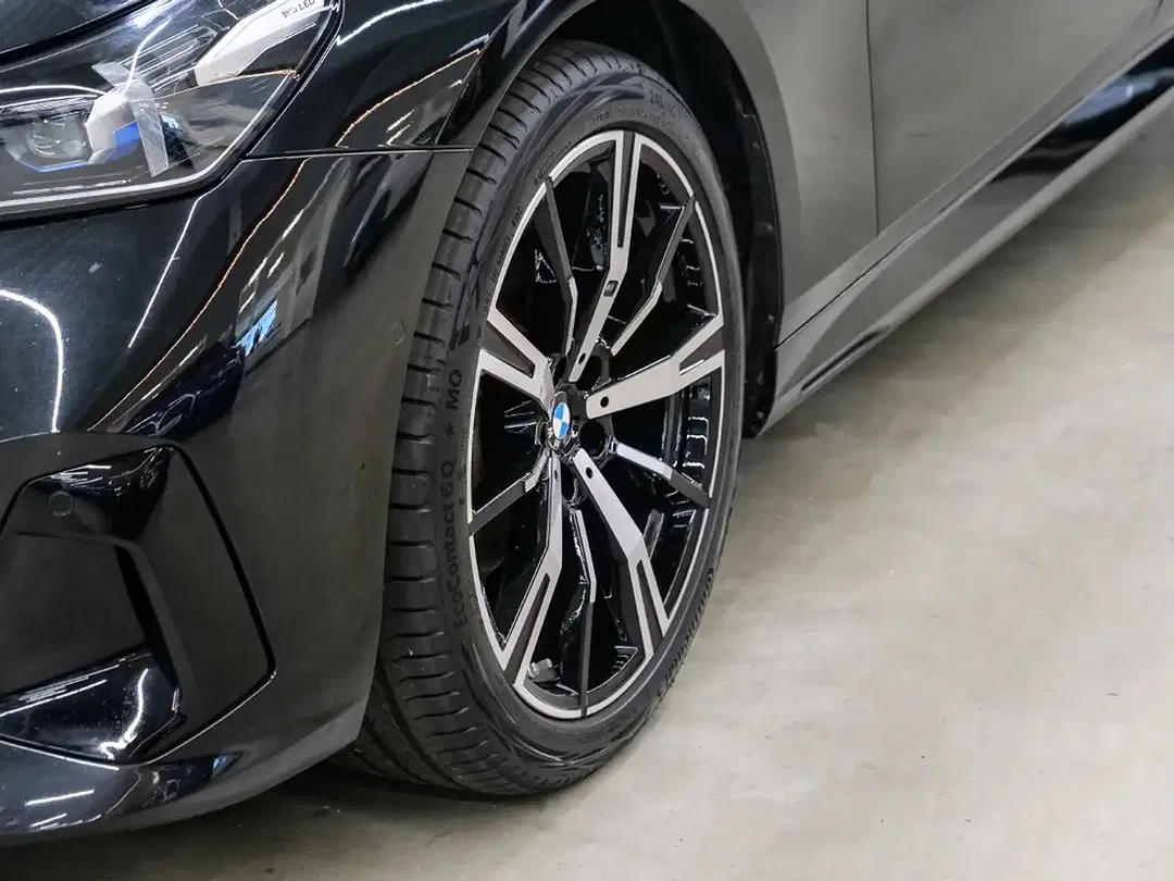 BMW 520 - Thumbnail 6