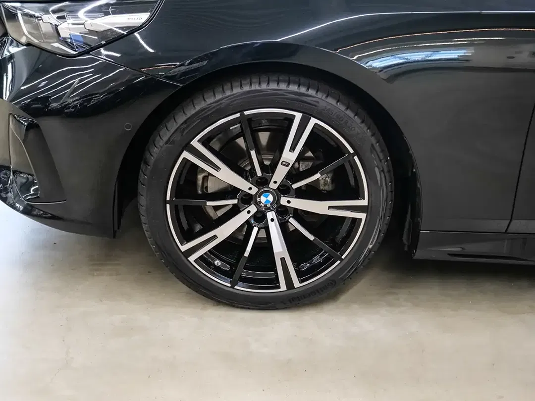 BMW 520 - Thumbnail 7