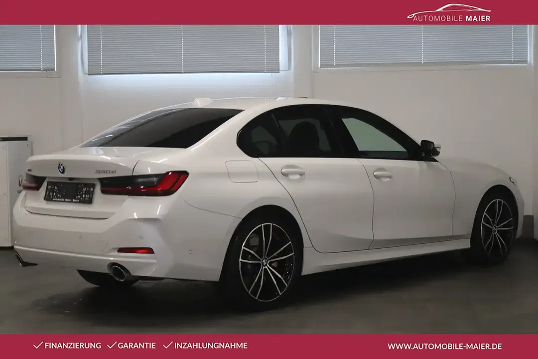 BMW 330 - Thumbnail 2