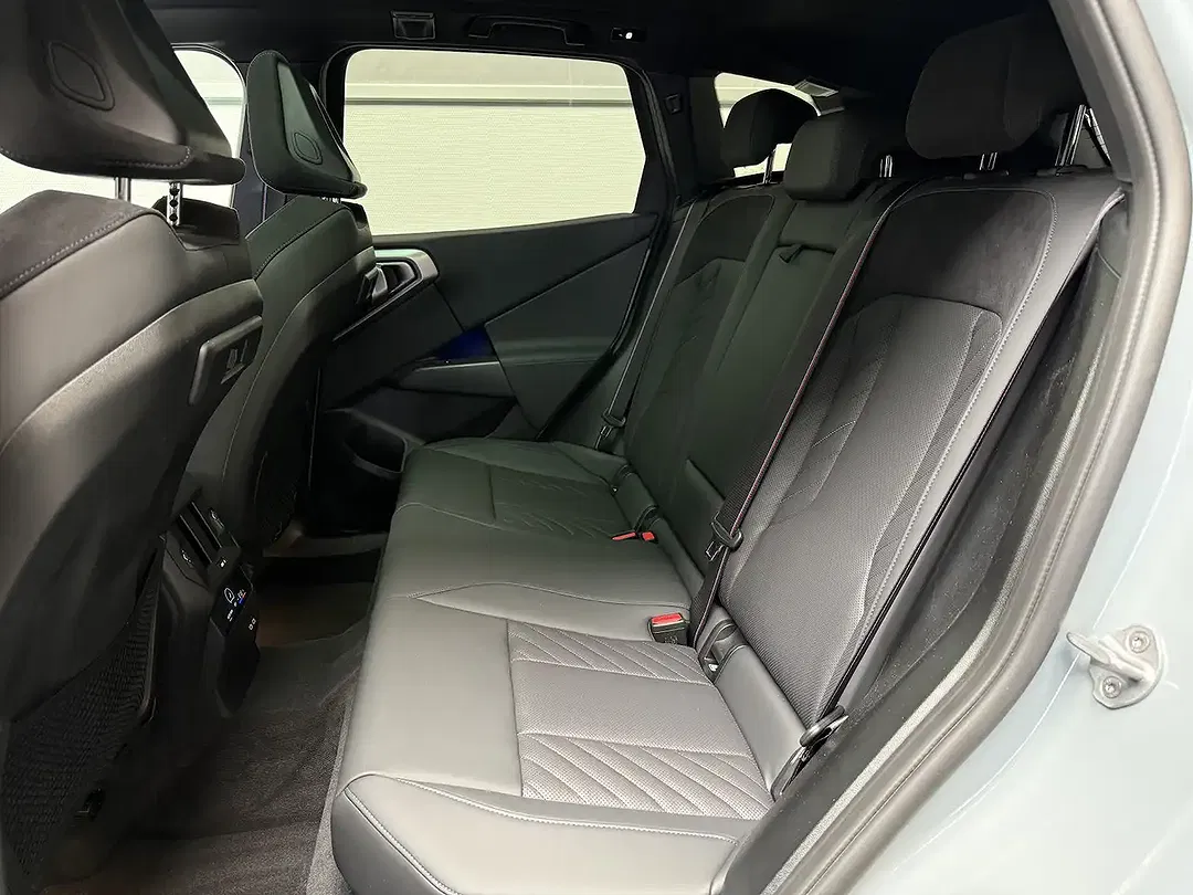 BMW X3 - Thumbnail 6