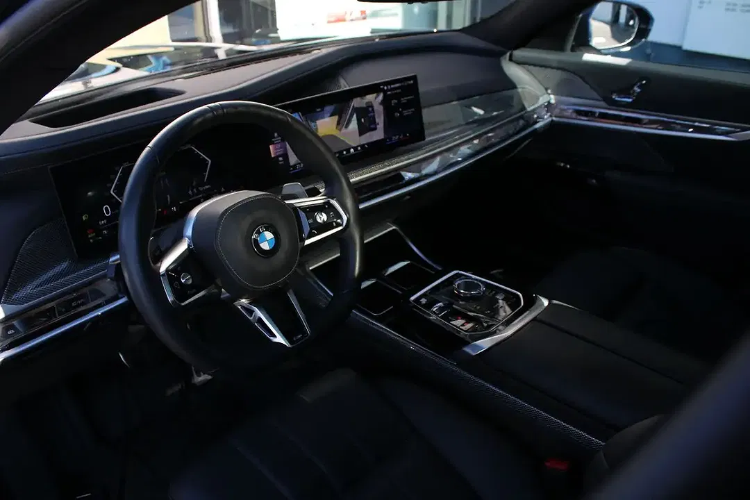 BMW 740 - Thumbnail 13