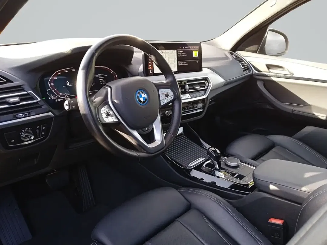 BMW X3 - Thumbnail 13