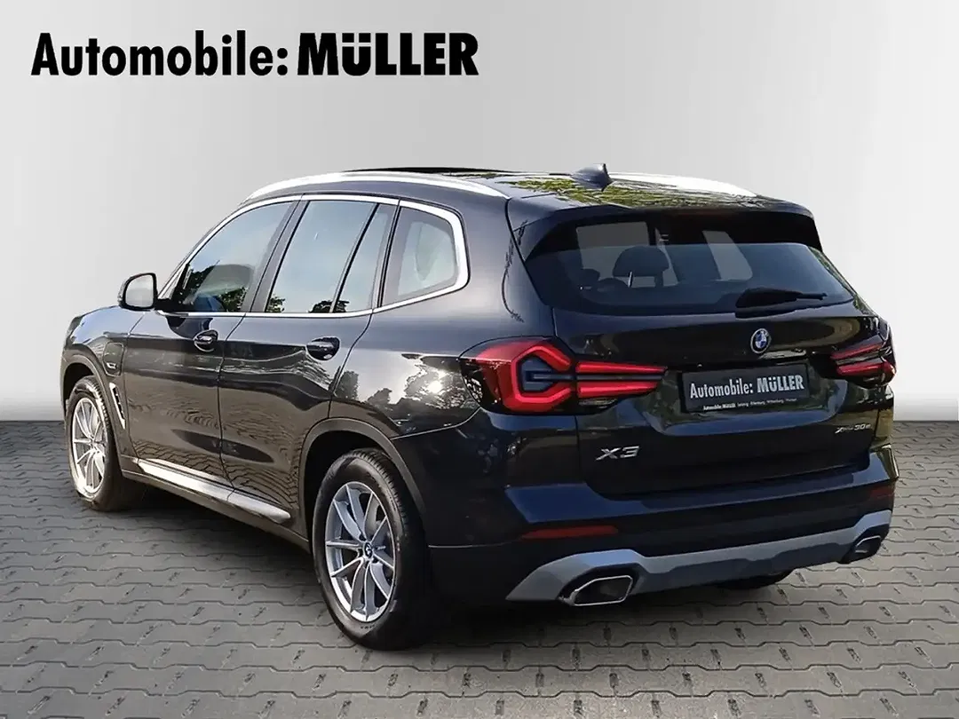 BMW X3 - Thumbnail 6