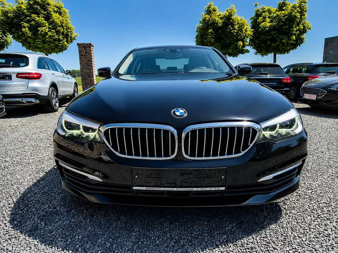 BMW 520 - Thumbnail 2