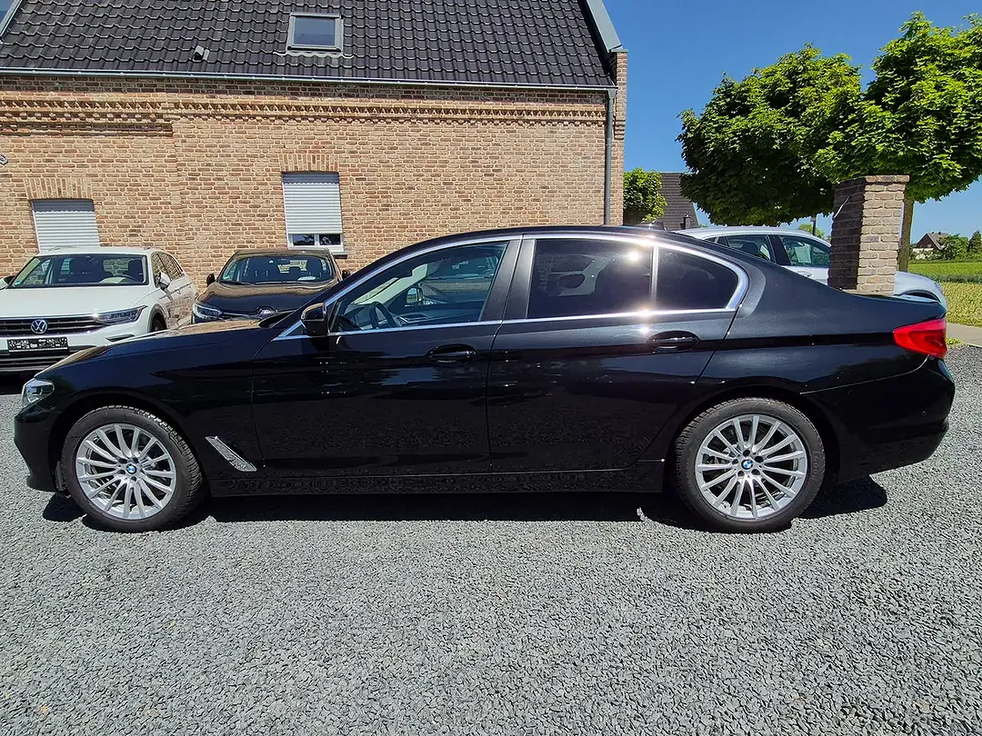 BMW 520 - Thumbnail 4