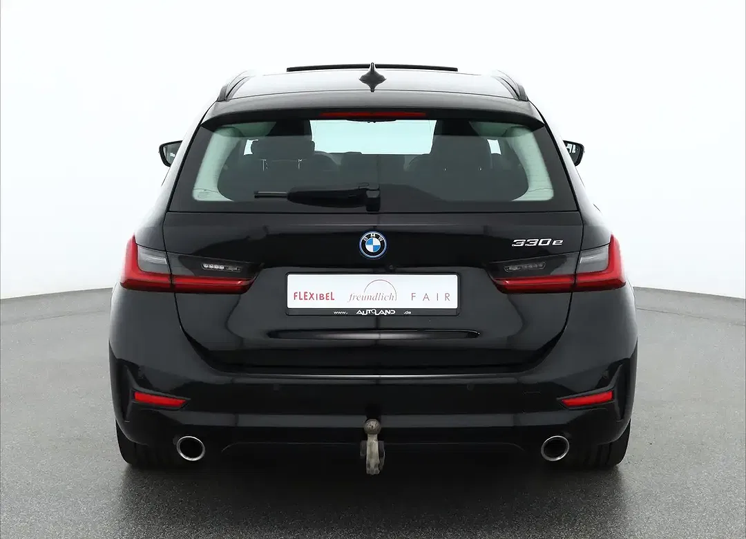 BMW 330 - Thumbnail 4
