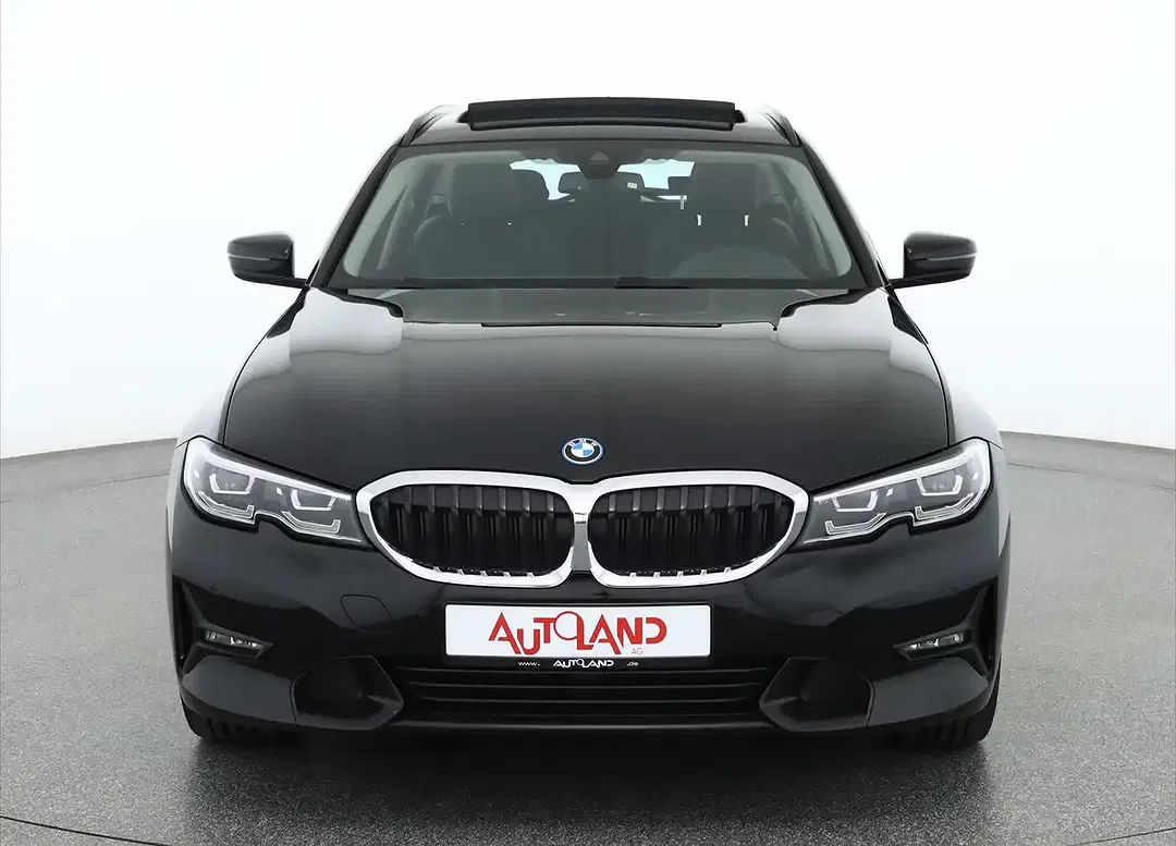 BMW 330 - Thumbnail 8