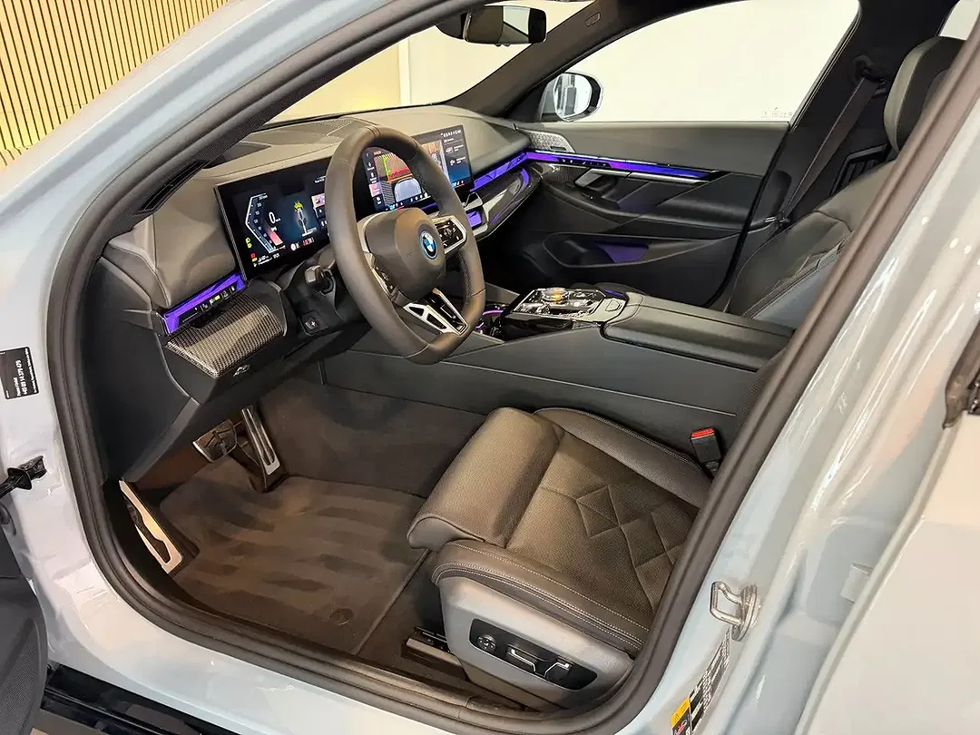 BMW 550 - Thumbnail 12