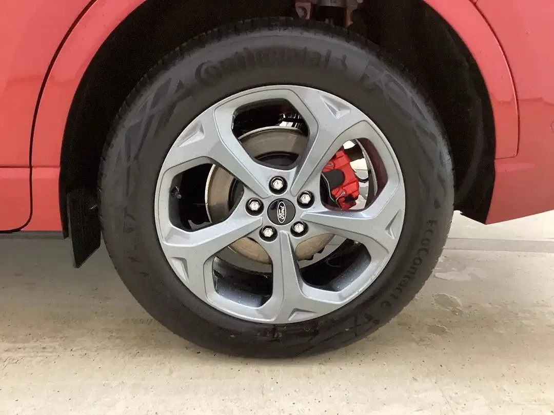 Ford Kuga - Thumbnail 6