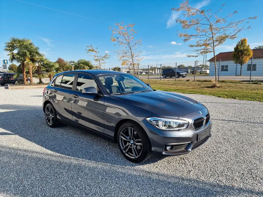 BMW 118 - Thumbnail 1