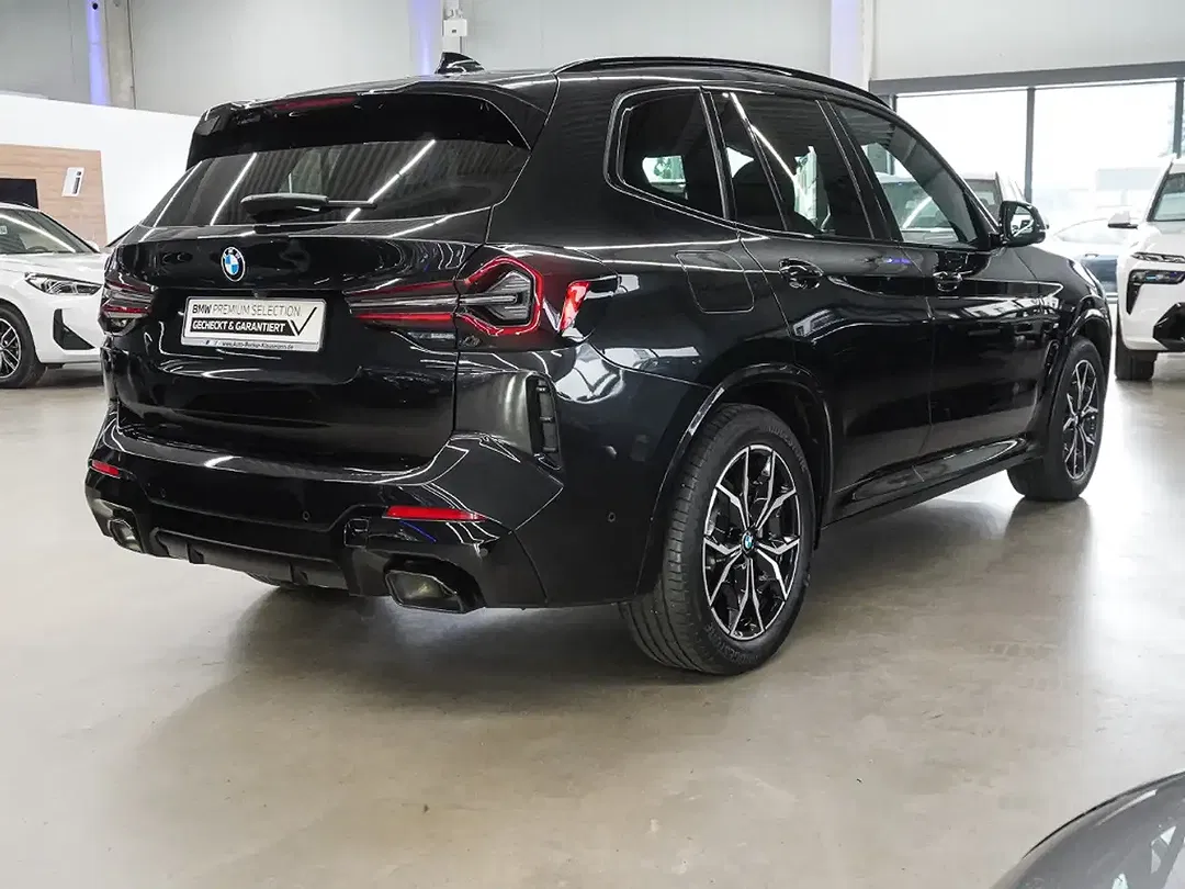 BMW X3 - Thumbnail 2
