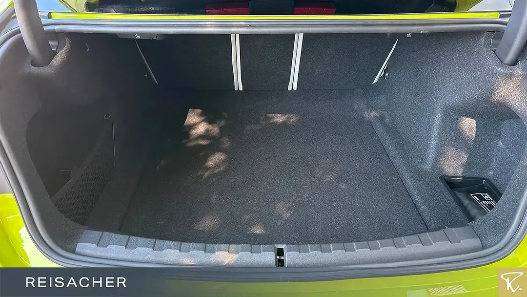 BMW M3 - Thumbnail 10
