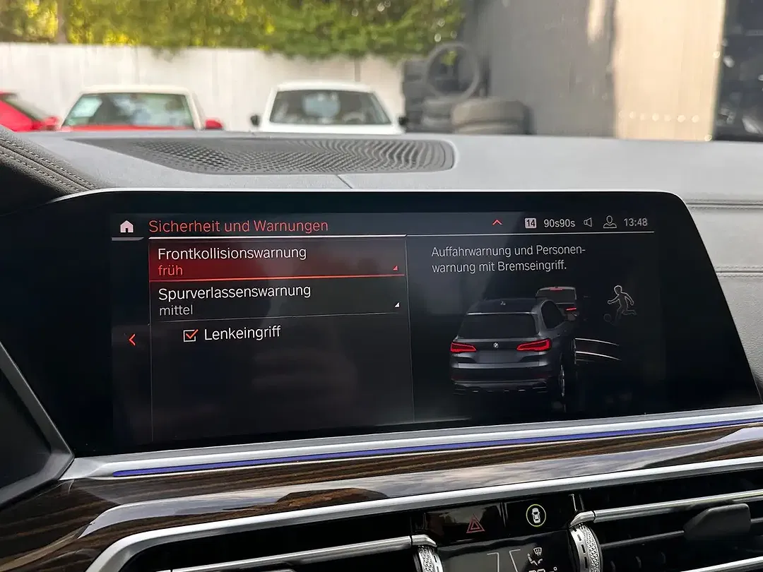 BMW X5 - Thumbnail 23