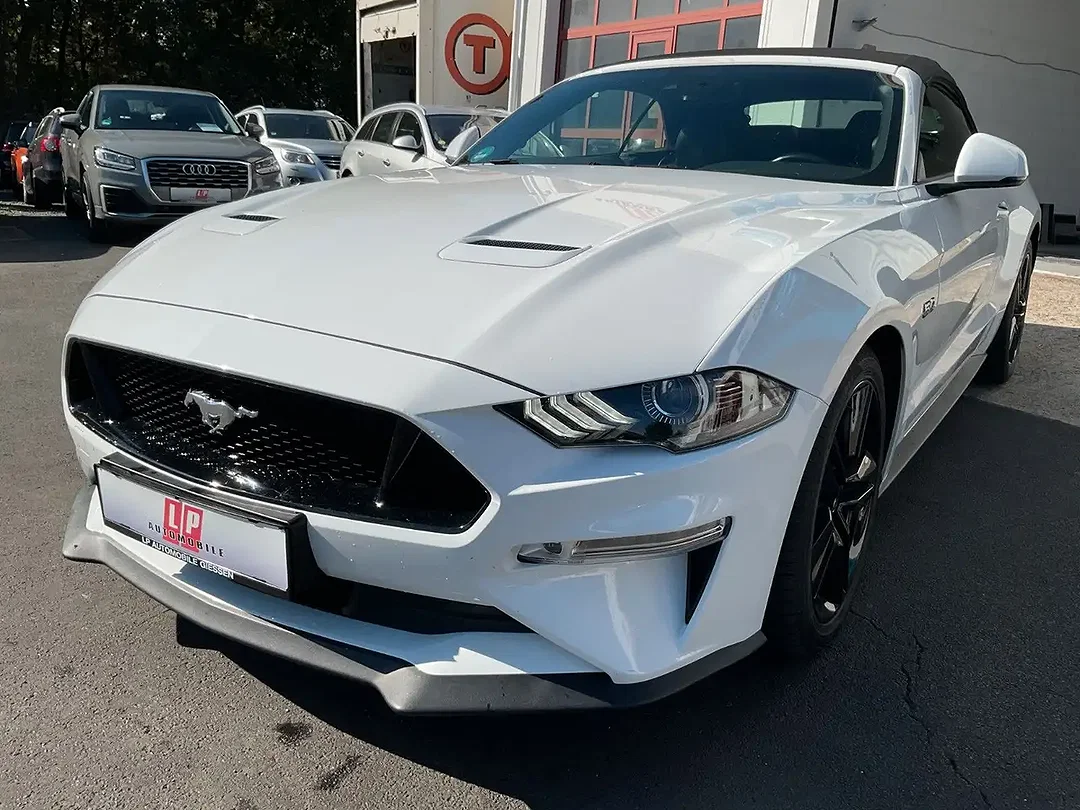 Ford Mustang - Afbeelding 1