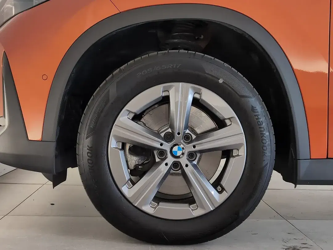 BMW X1 - Thumbnail 10
