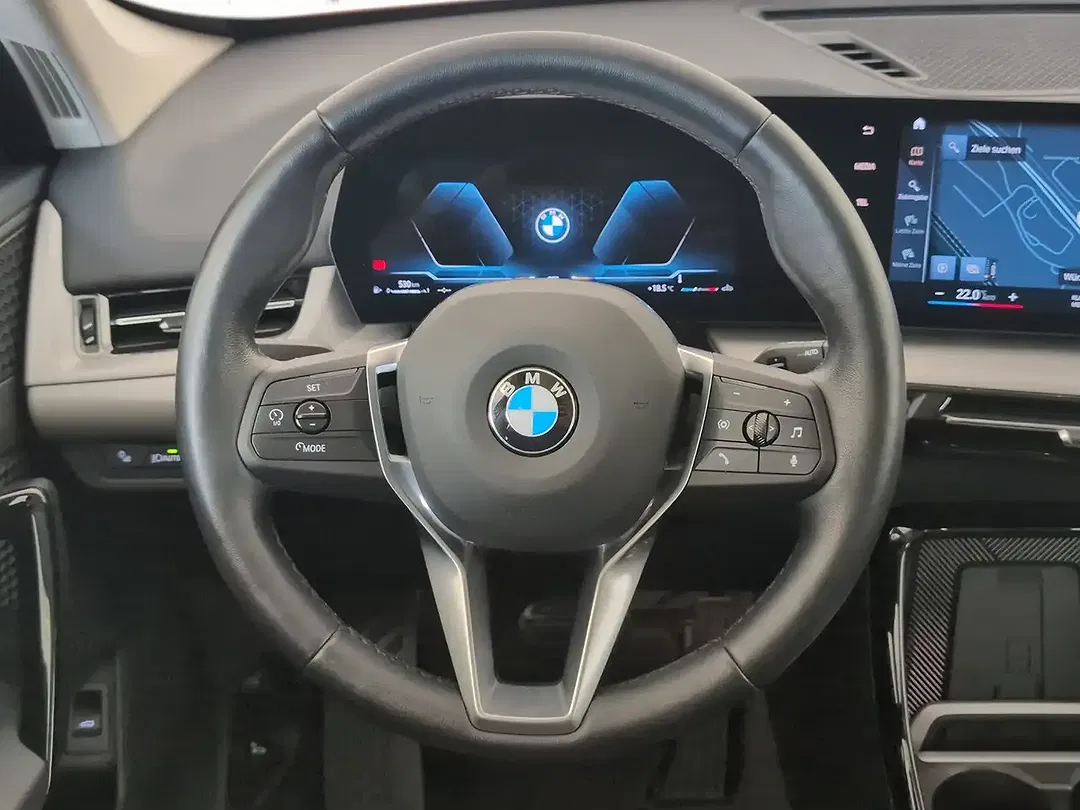 BMW X1 - Thumbnail 5