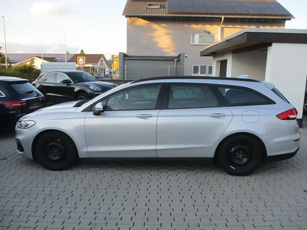 Ford Mondeo - Afbeelding 1