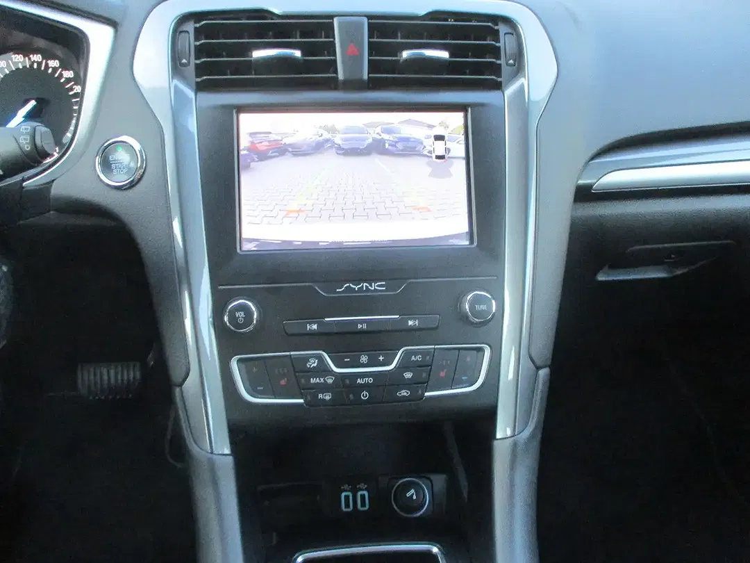 Ford Mondeo - Thumbnail 2