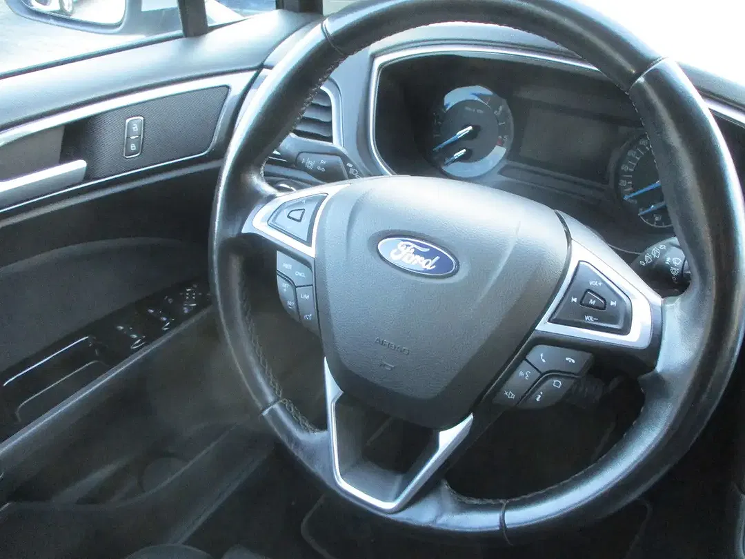 Ford Mondeo - Thumbnail 8