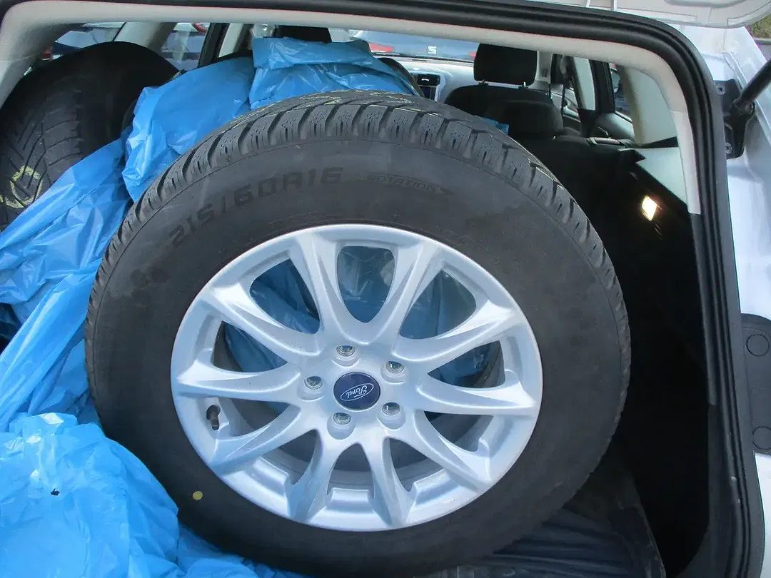 Ford Mondeo - Thumbnail 9