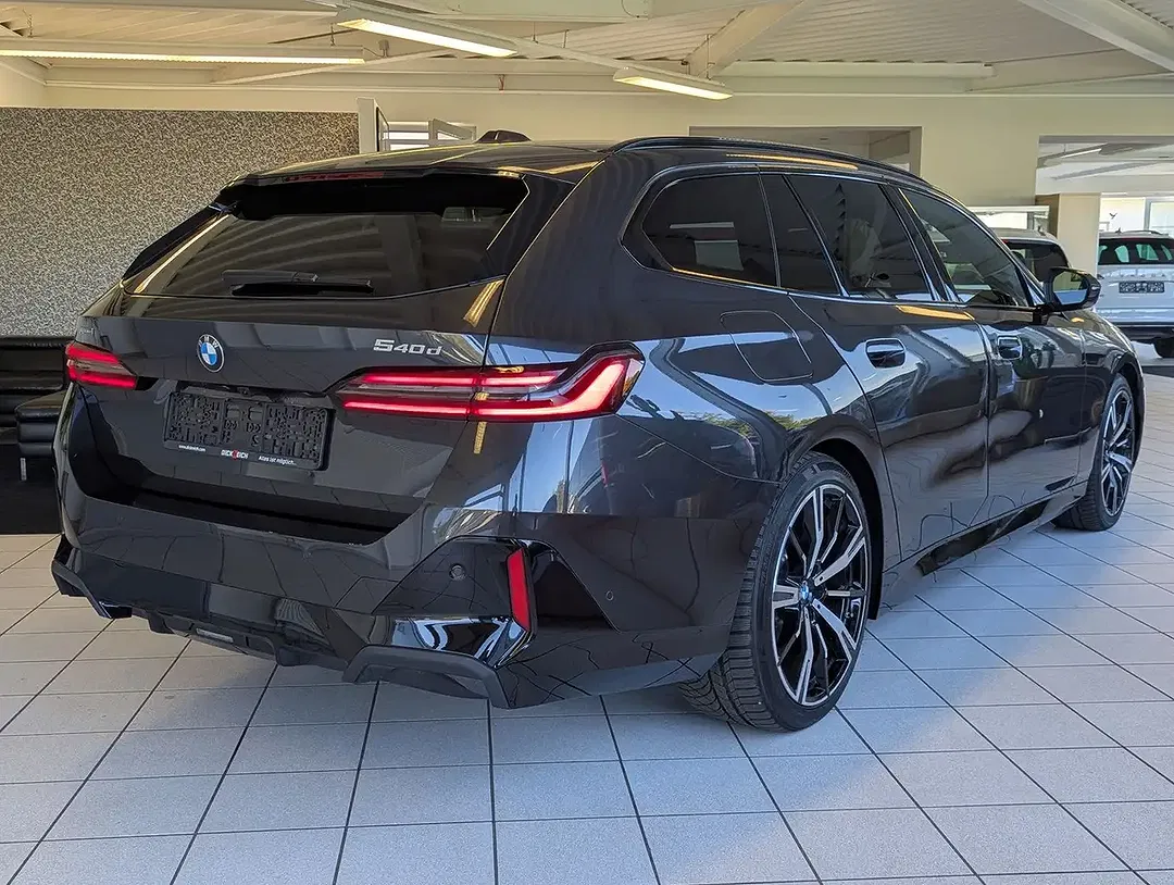 BMW 540 - Thumbnail 8
