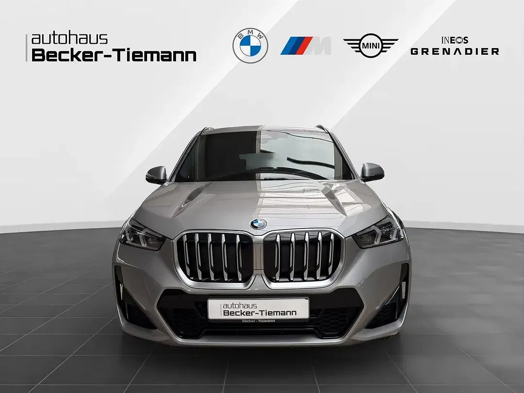 BMW X1 - Thumbnail 2
