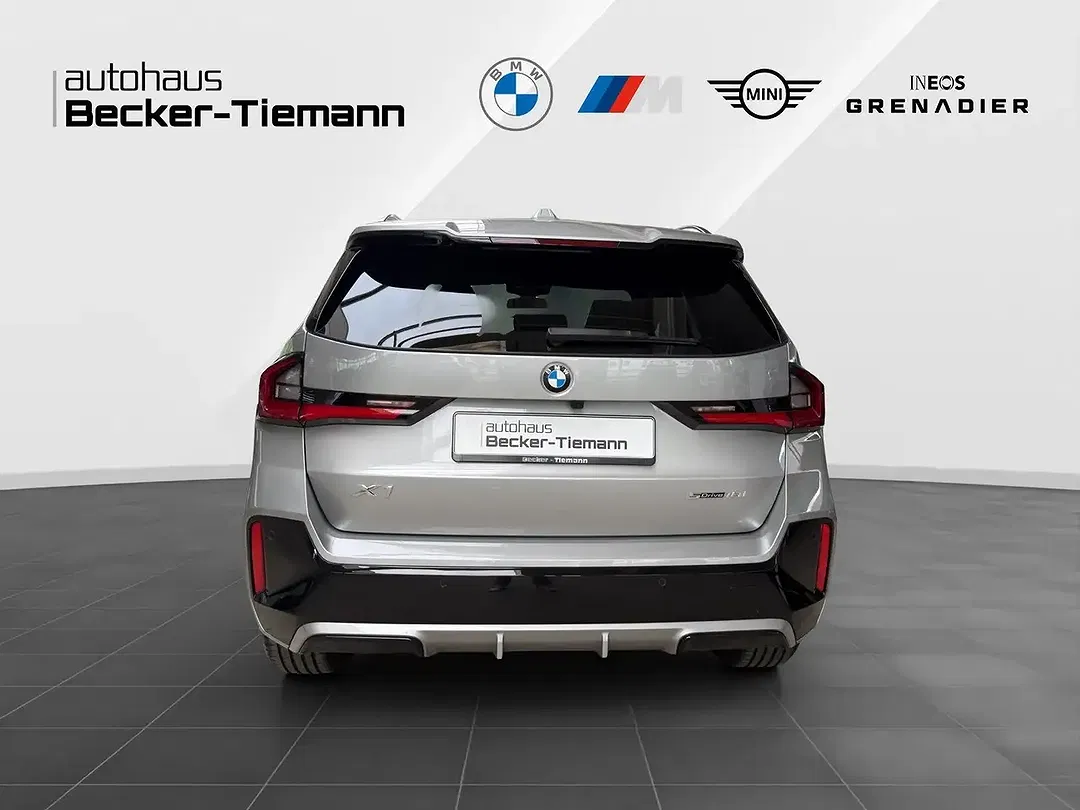 BMW X1 - Thumbnail 5