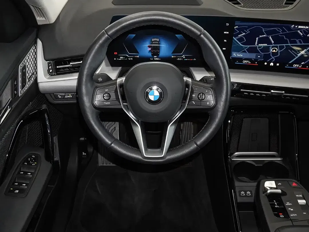 BMW X1 - Thumbnail 11