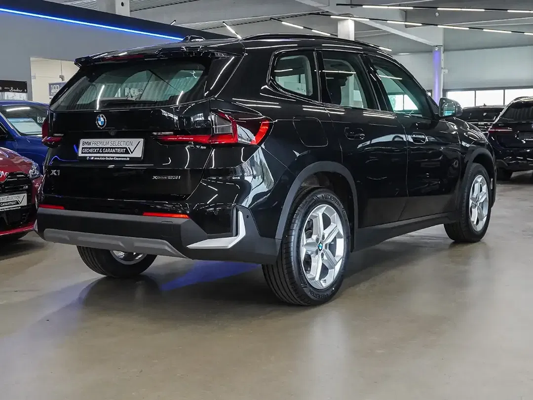 BMW X1 - Thumbnail 2