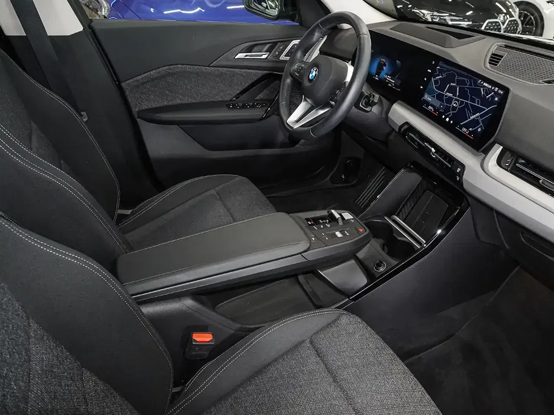 BMW X1 - Thumbnail 8