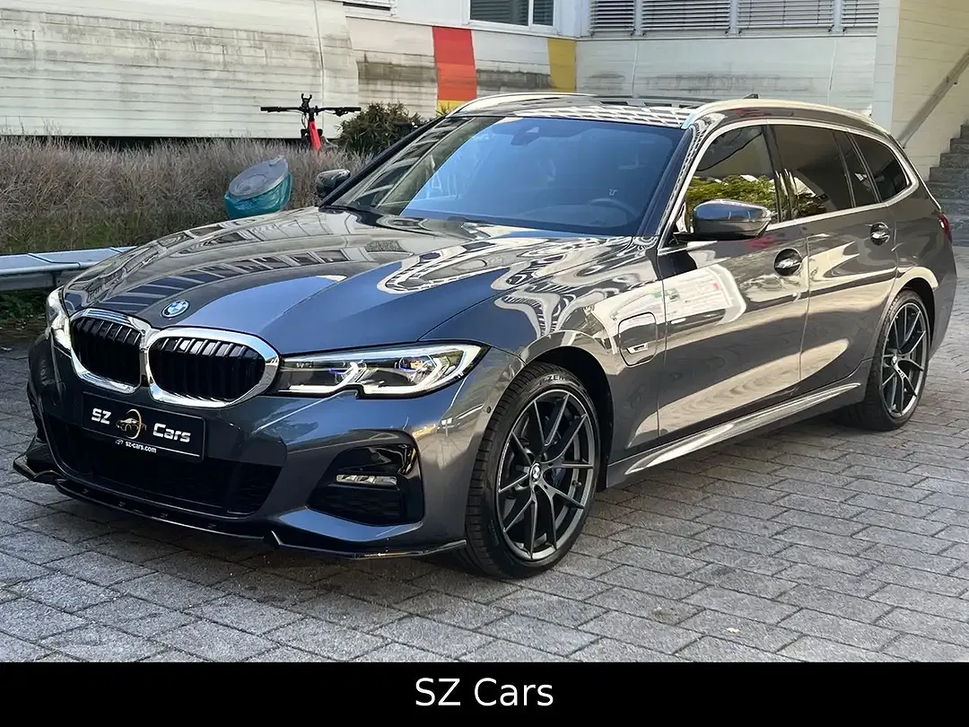 BMW 330 - Thumbnail 10