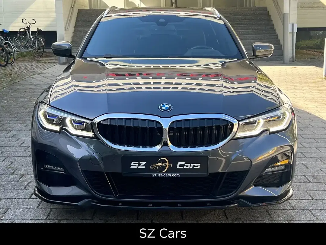 BMW 330 - Thumbnail 3