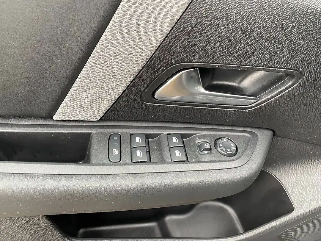 Citroen C4 - Thumbnail 14