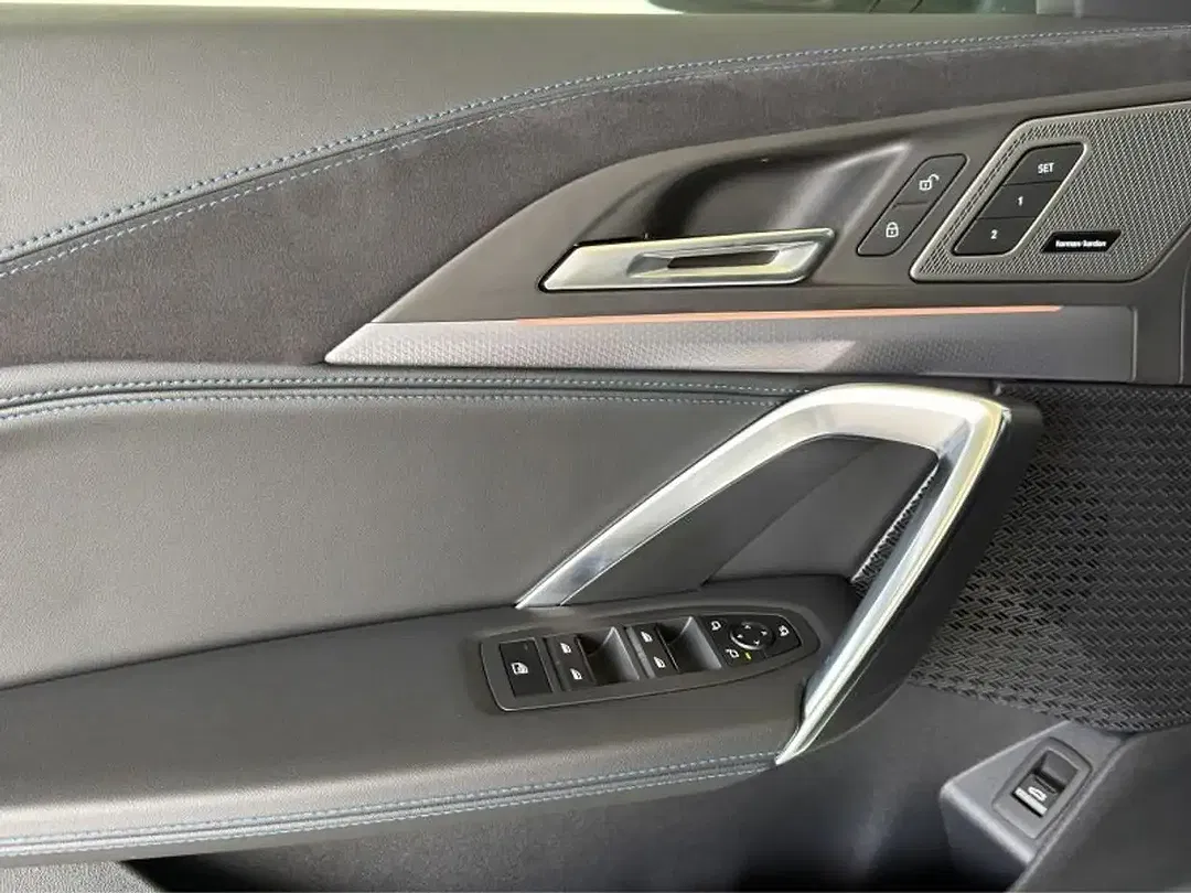 BMW X1 - Thumbnail 12