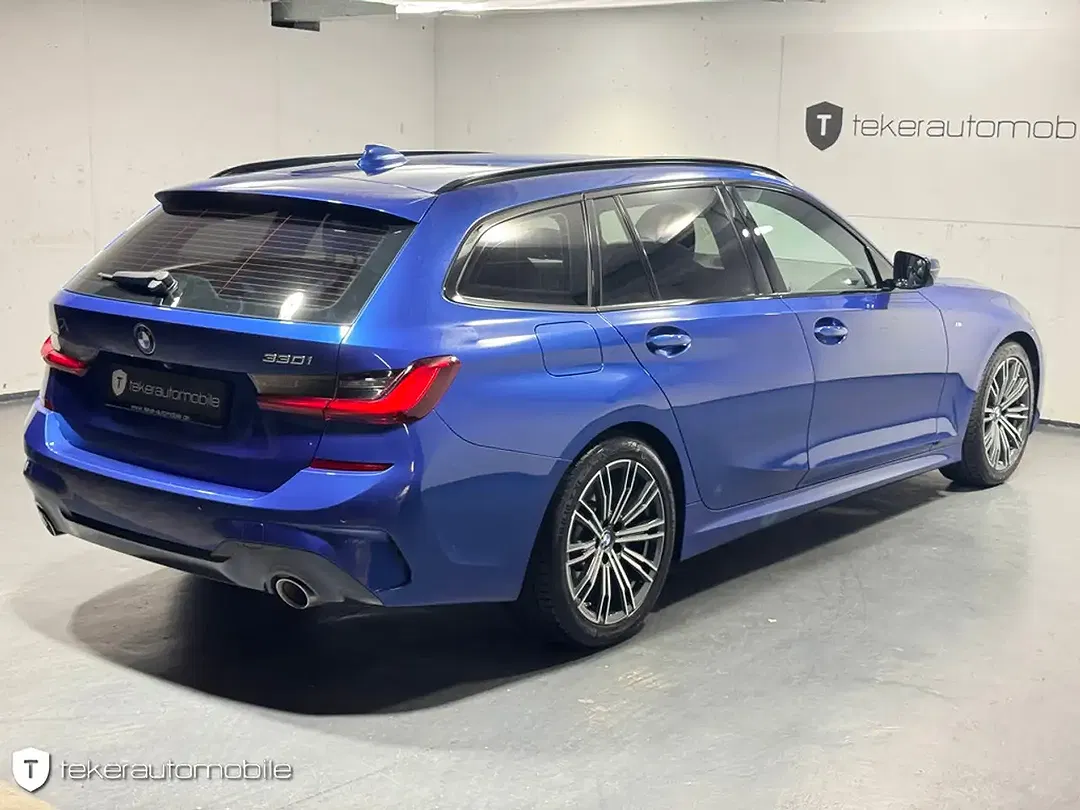 BMW 330 - Thumbnail 3