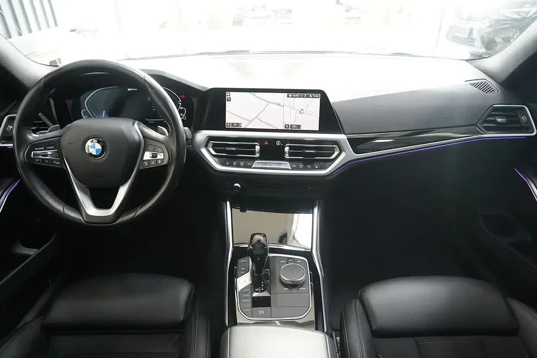 BMW 330 - Thumbnail 22