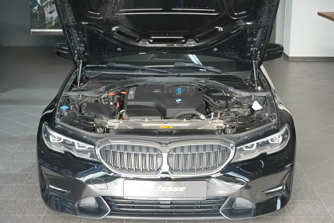 BMW 330 - Thumbnail 30