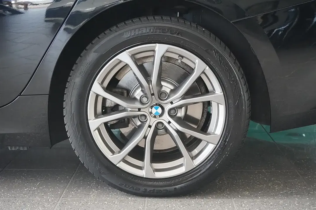 BMW 330 - Thumbnail 32