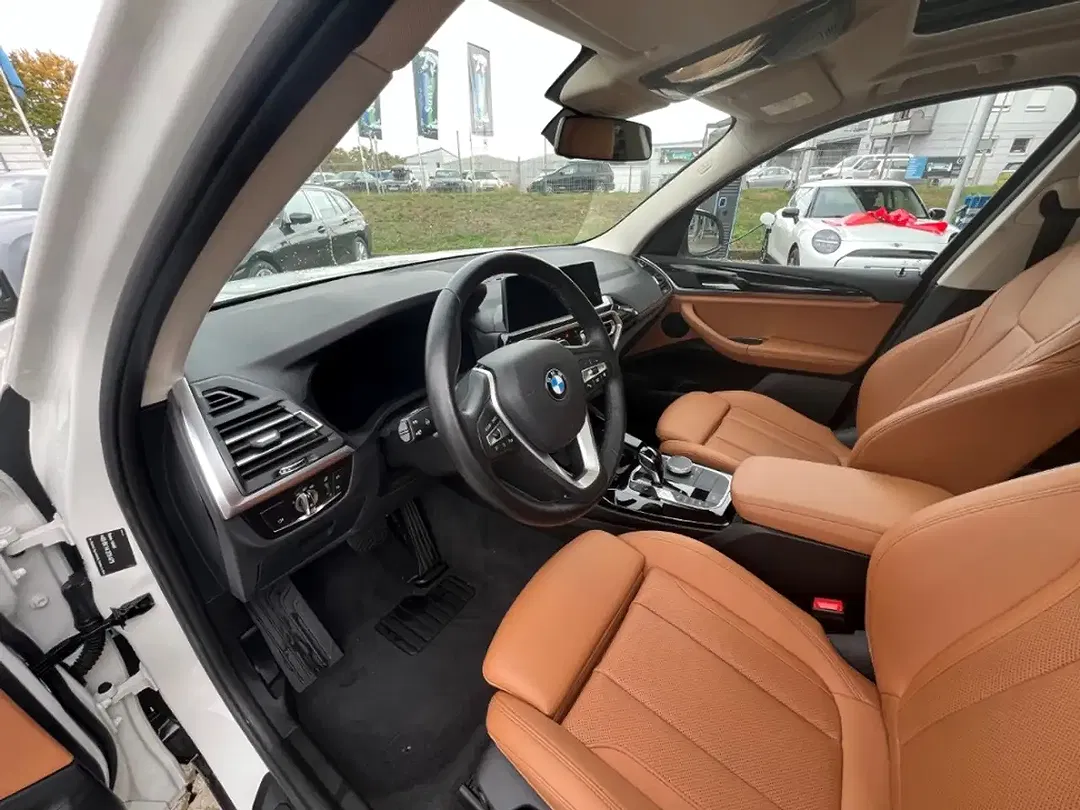 BMW X3 - Thumbnail 11